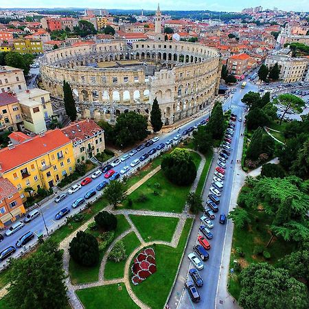Popovic Apartment Pula Bagian luar foto