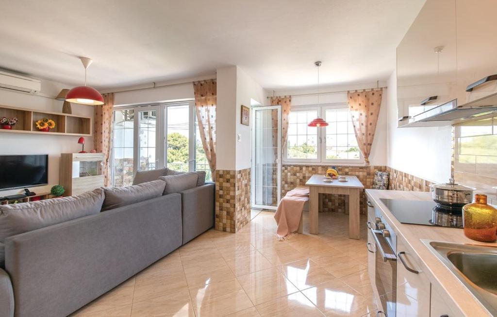 Popovic Apartment Pula Bagian luar foto