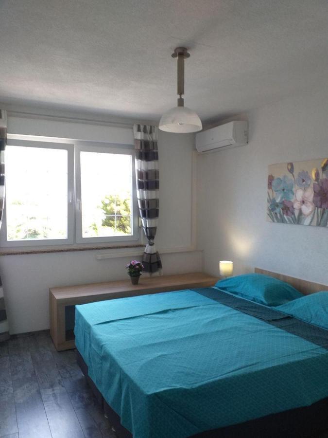 Popovic Apartment Pula Bagian luar foto